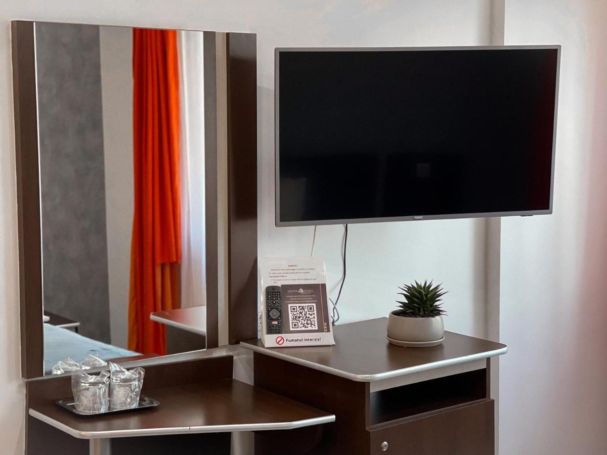 Silver Hotel Oradea Ngoại thất bức ảnh