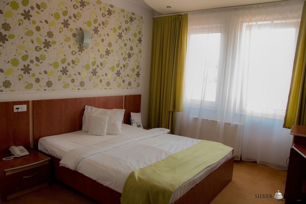 Silver Hotel Oradea Ngoại thất bức ảnh