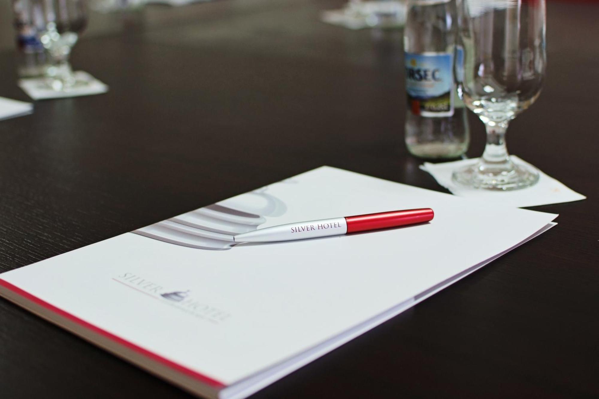 Silver Hotel Oradea Ngoại thất bức ảnh