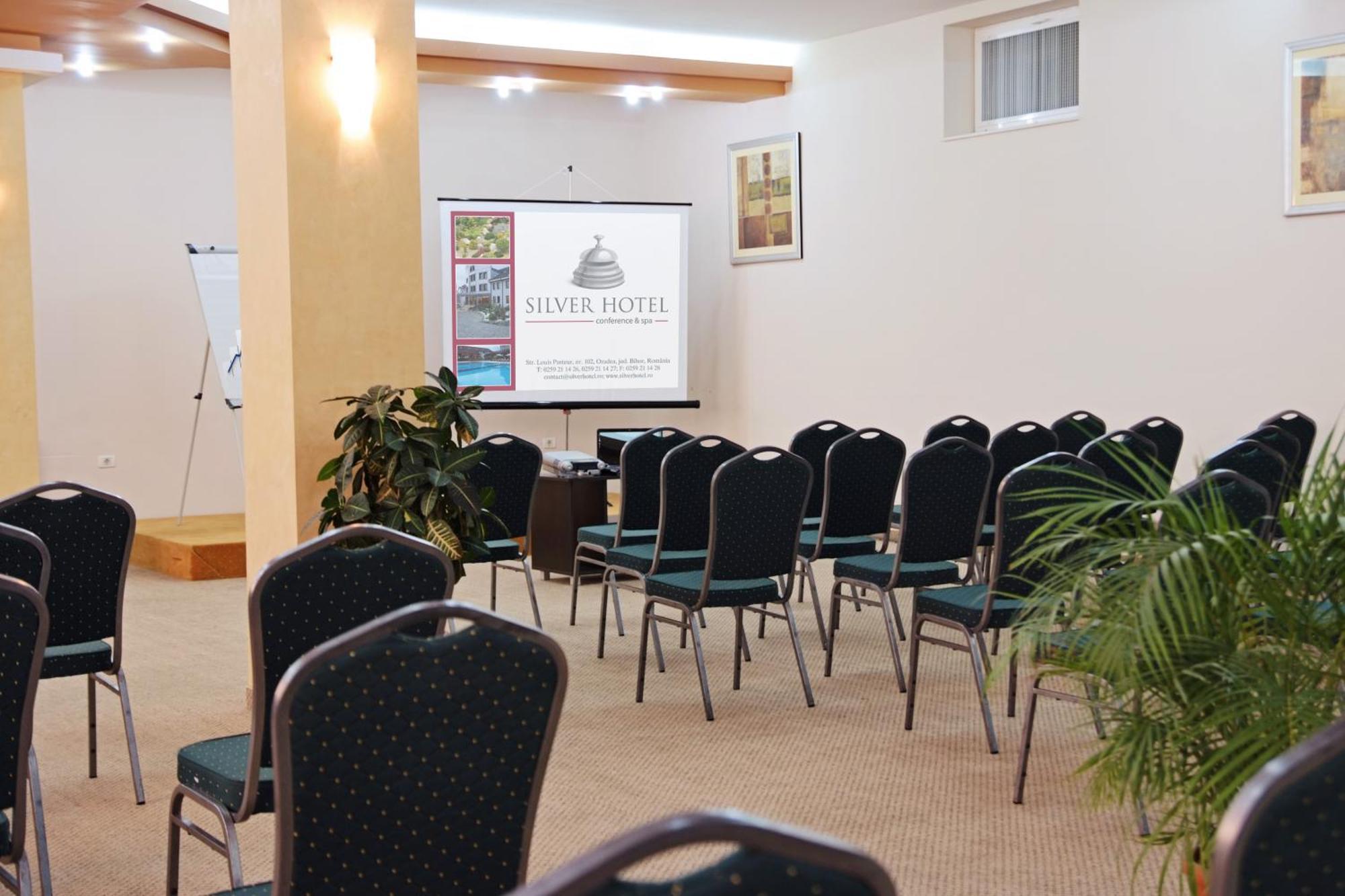 Silver Hotel Oradea Ngoại thất bức ảnh