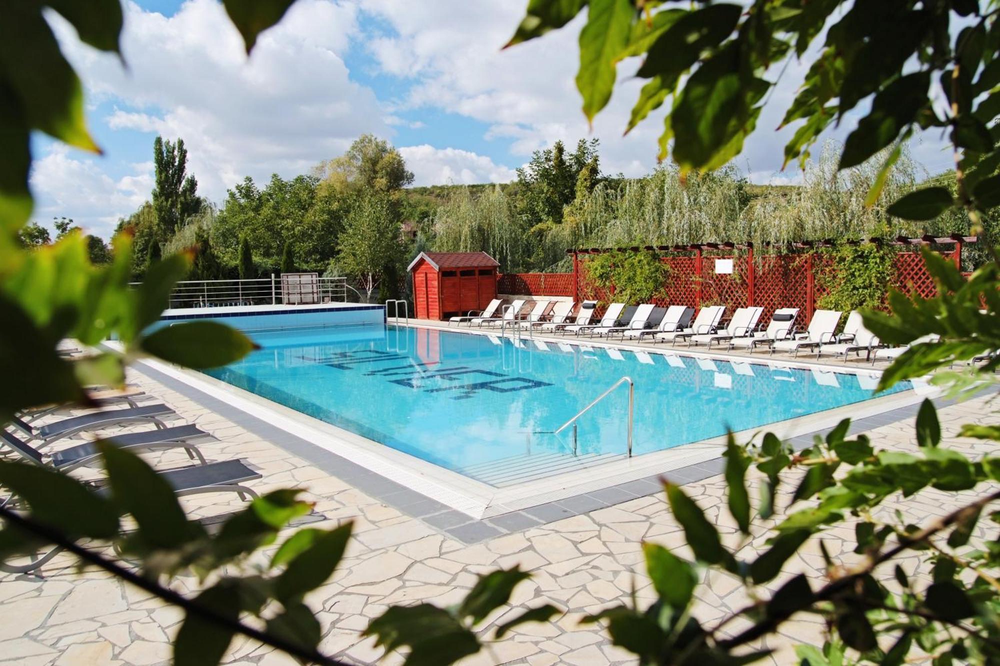 Silver Hotel Oradea Ngoại thất bức ảnh