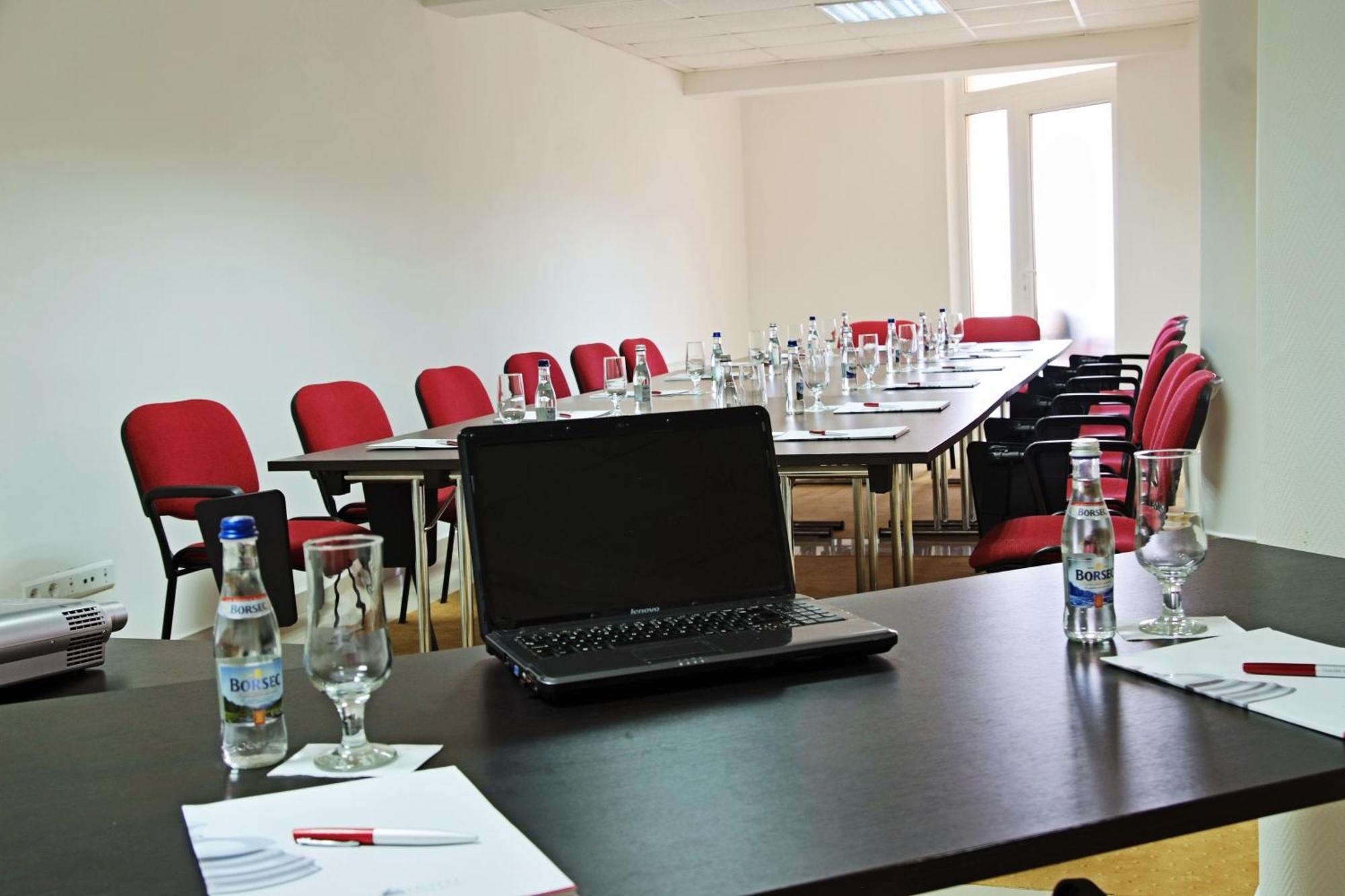 Silver Hotel Oradea Ngoại thất bức ảnh
