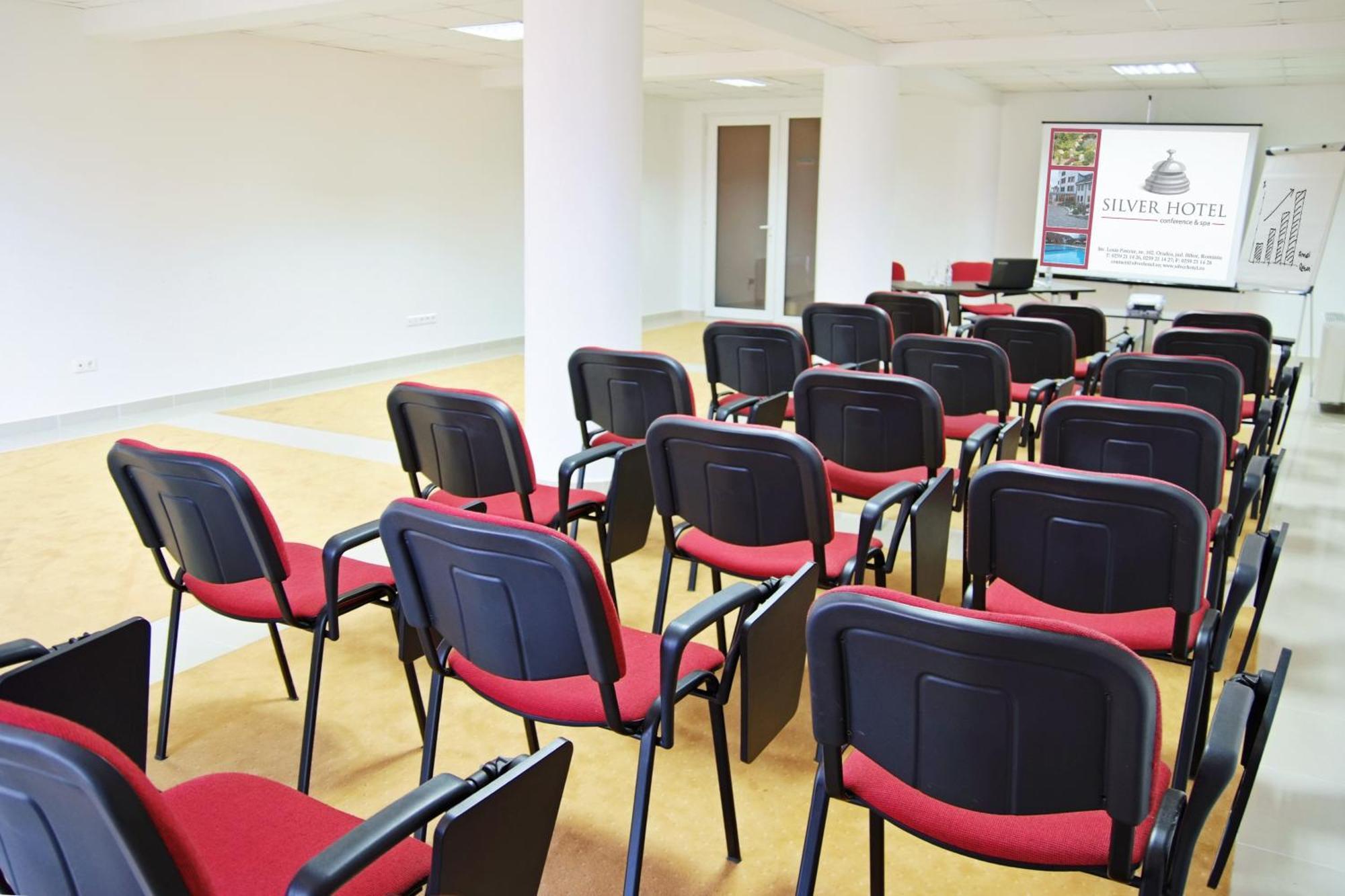 Silver Hotel Oradea Ngoại thất bức ảnh