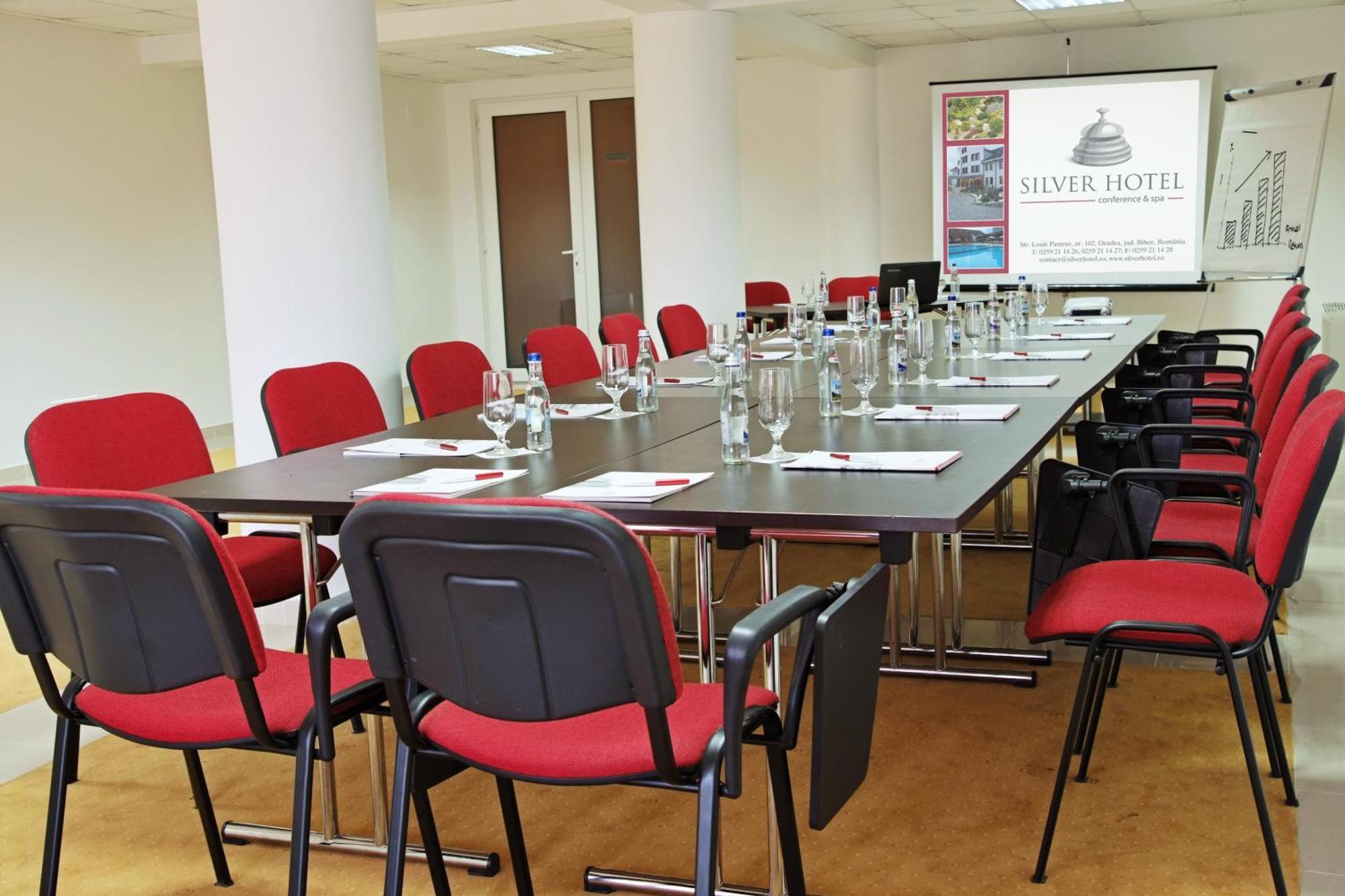 Silver Hotel Oradea Ngoại thất bức ảnh