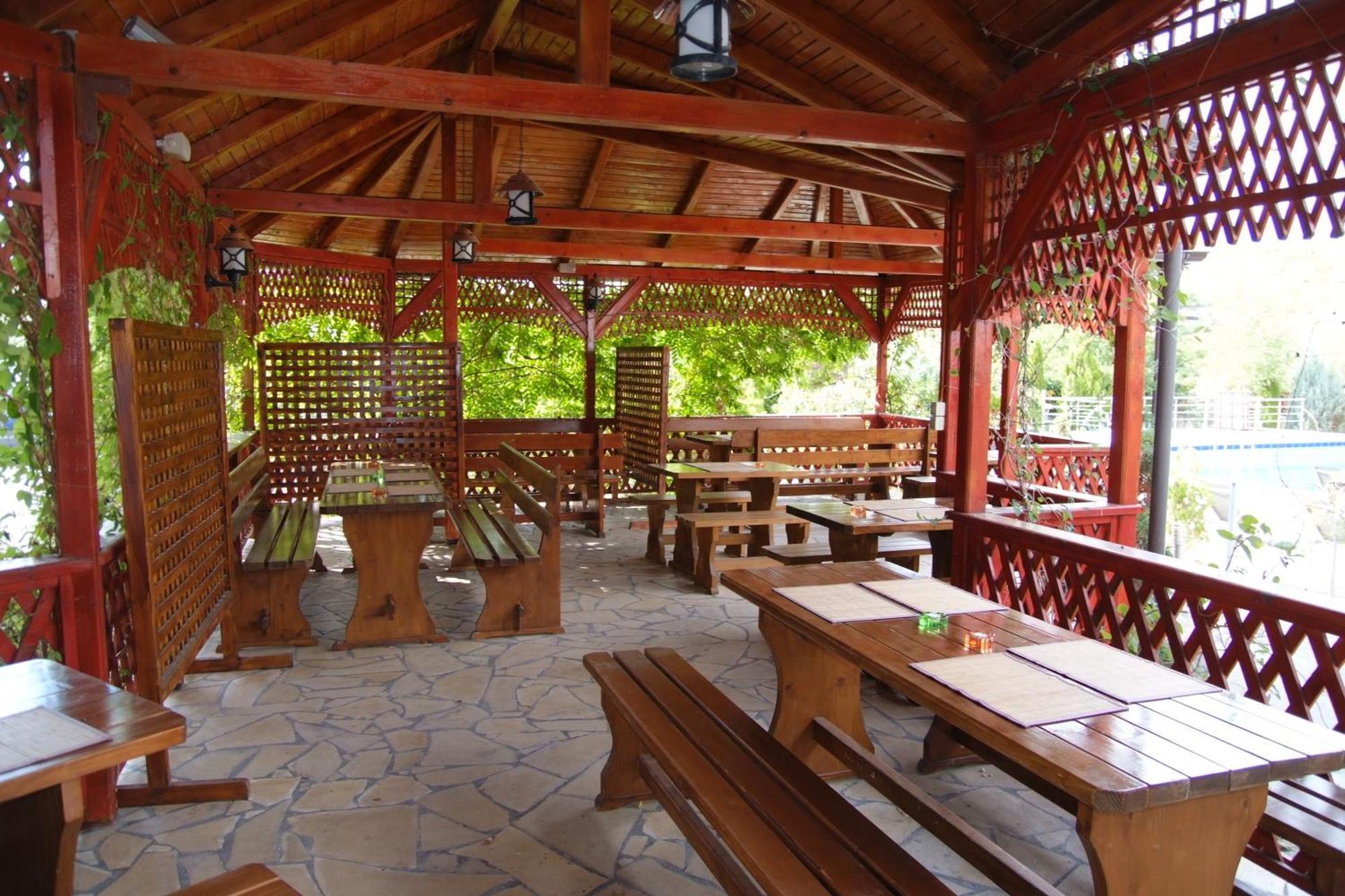 Silver Hotel Oradea Ngoại thất bức ảnh