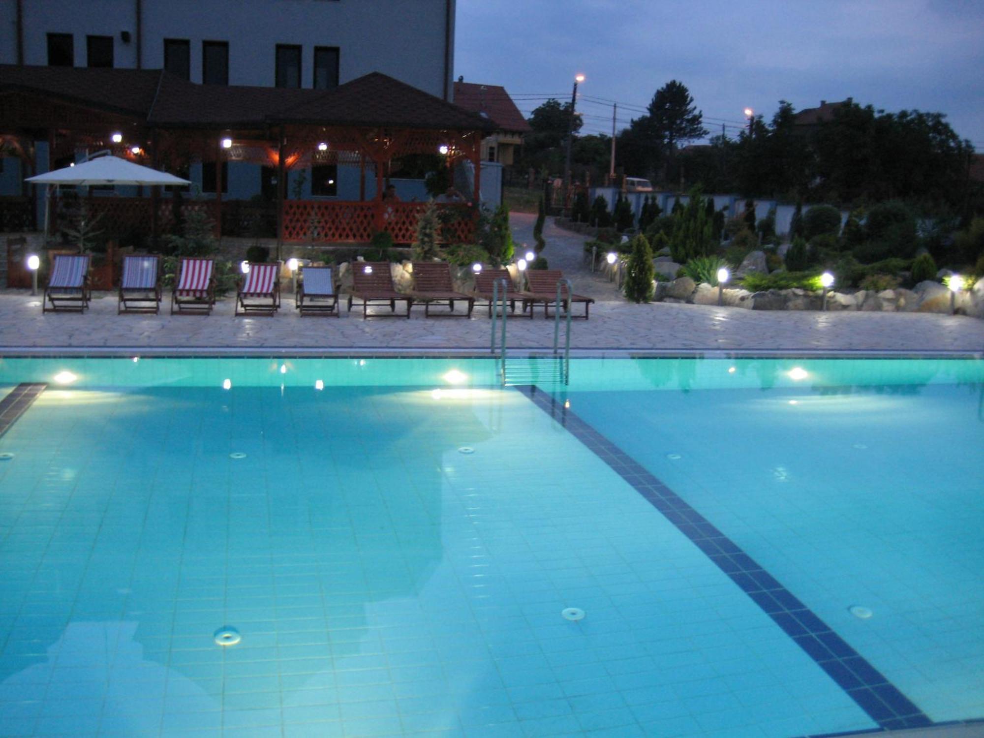 Silver Hotel Oradea Ngoại thất bức ảnh