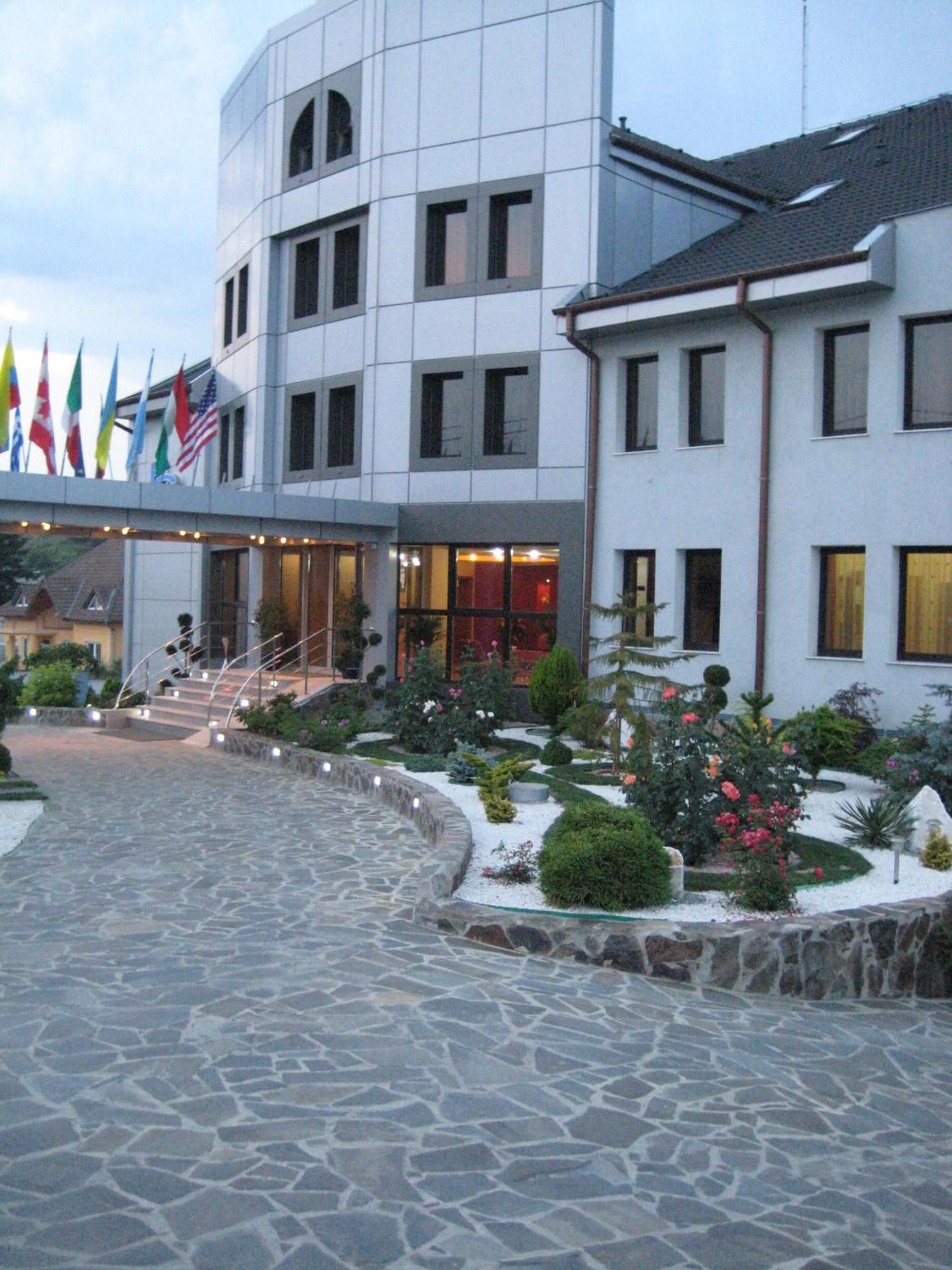 Silver Hotel Oradea Ngoại thất bức ảnh