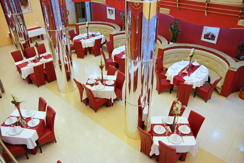 Silver Hotel Oradea Ngoại thất bức ảnh